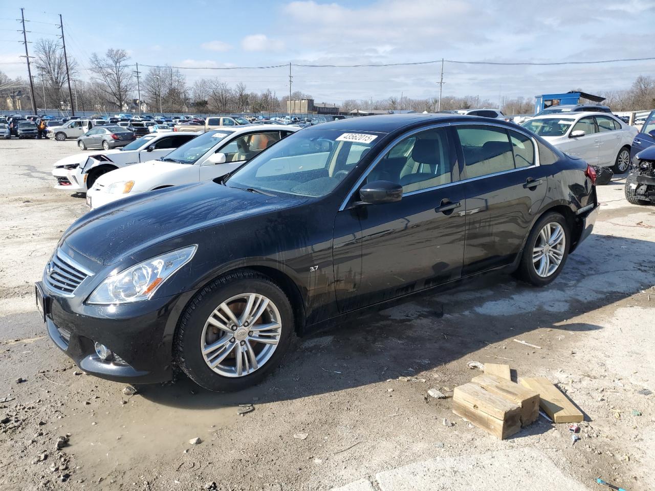 INFINITI Q40 2015