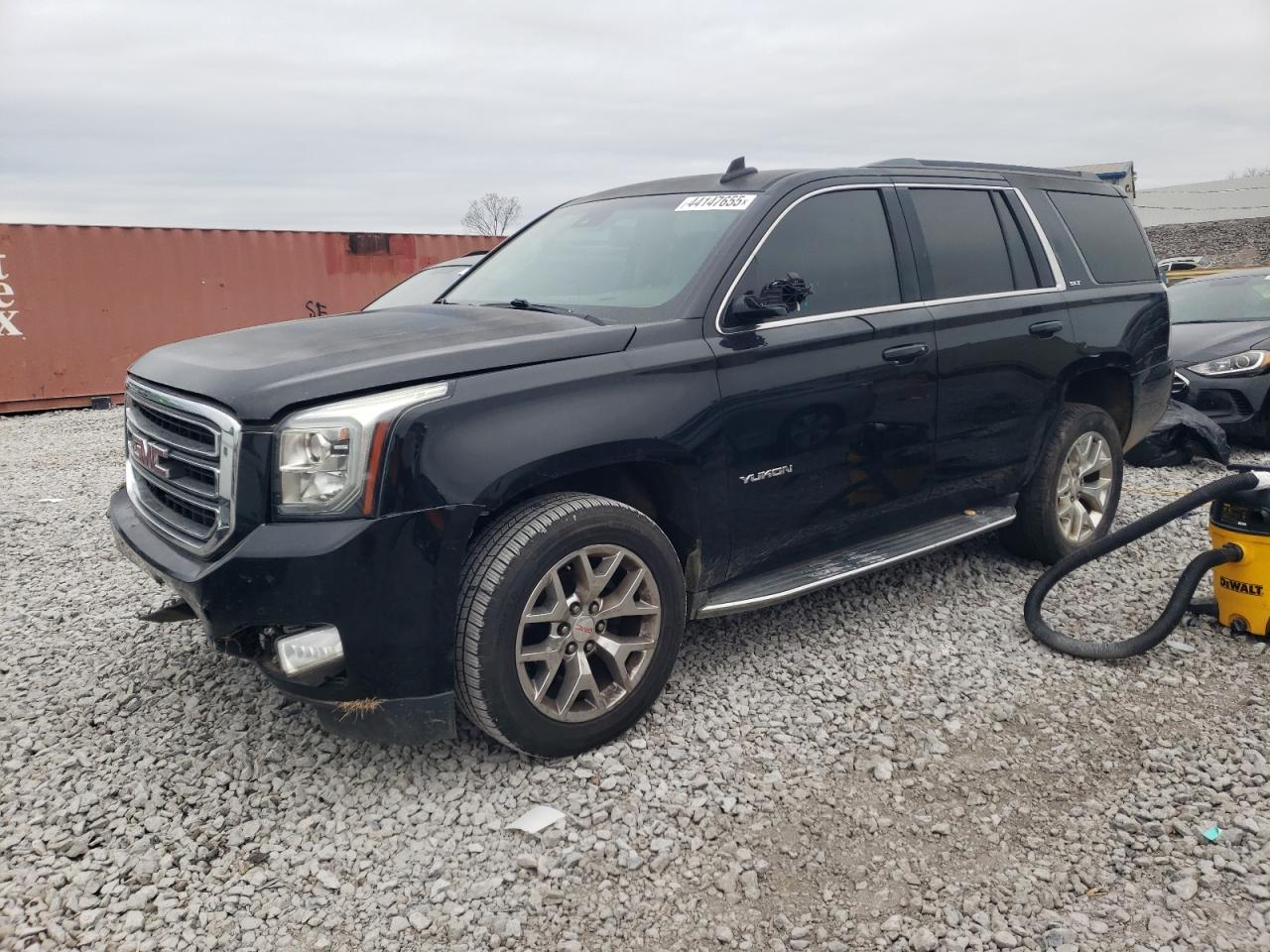 GMC YUKON SLT 2017