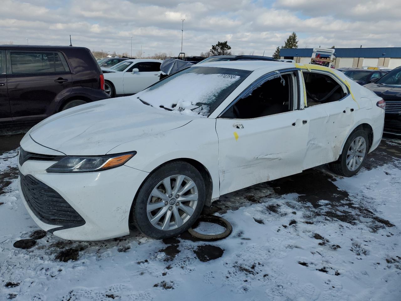 TOYOTA CAMRY LE 2020