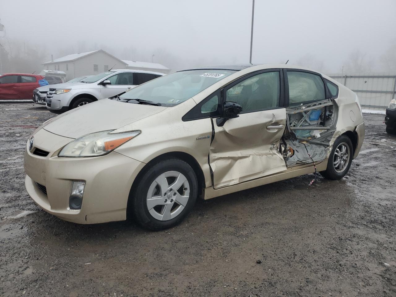 TOYOTA PRIUS 2010
