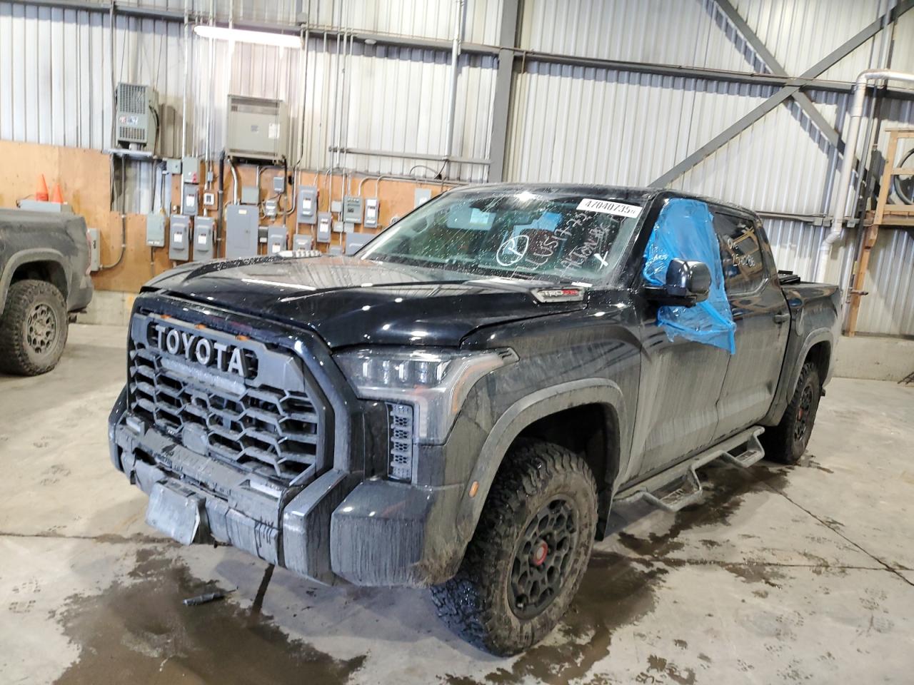 TOYOTA TUNDRA CRE 2023