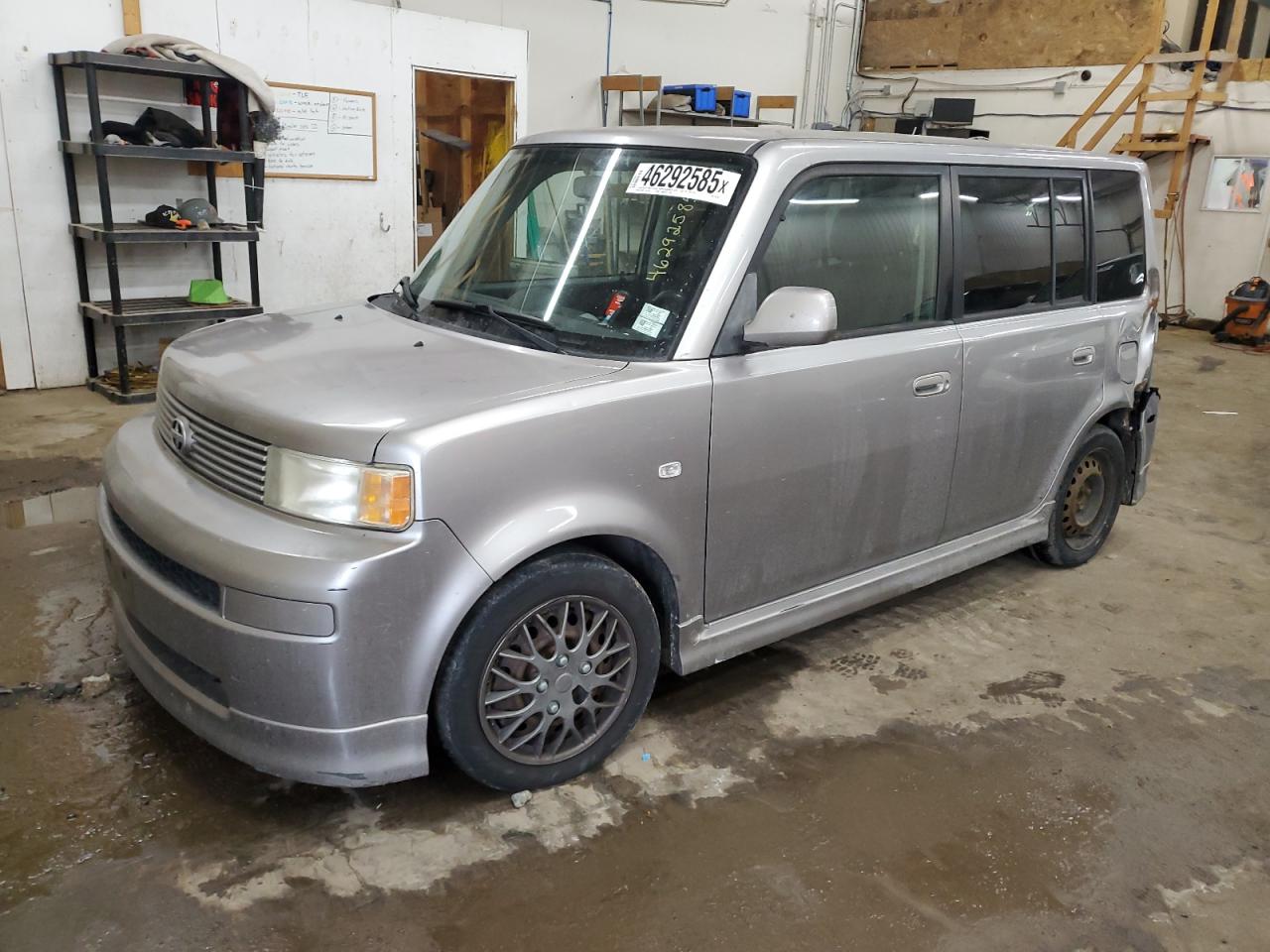 TOYOTA SCION XB 2005
