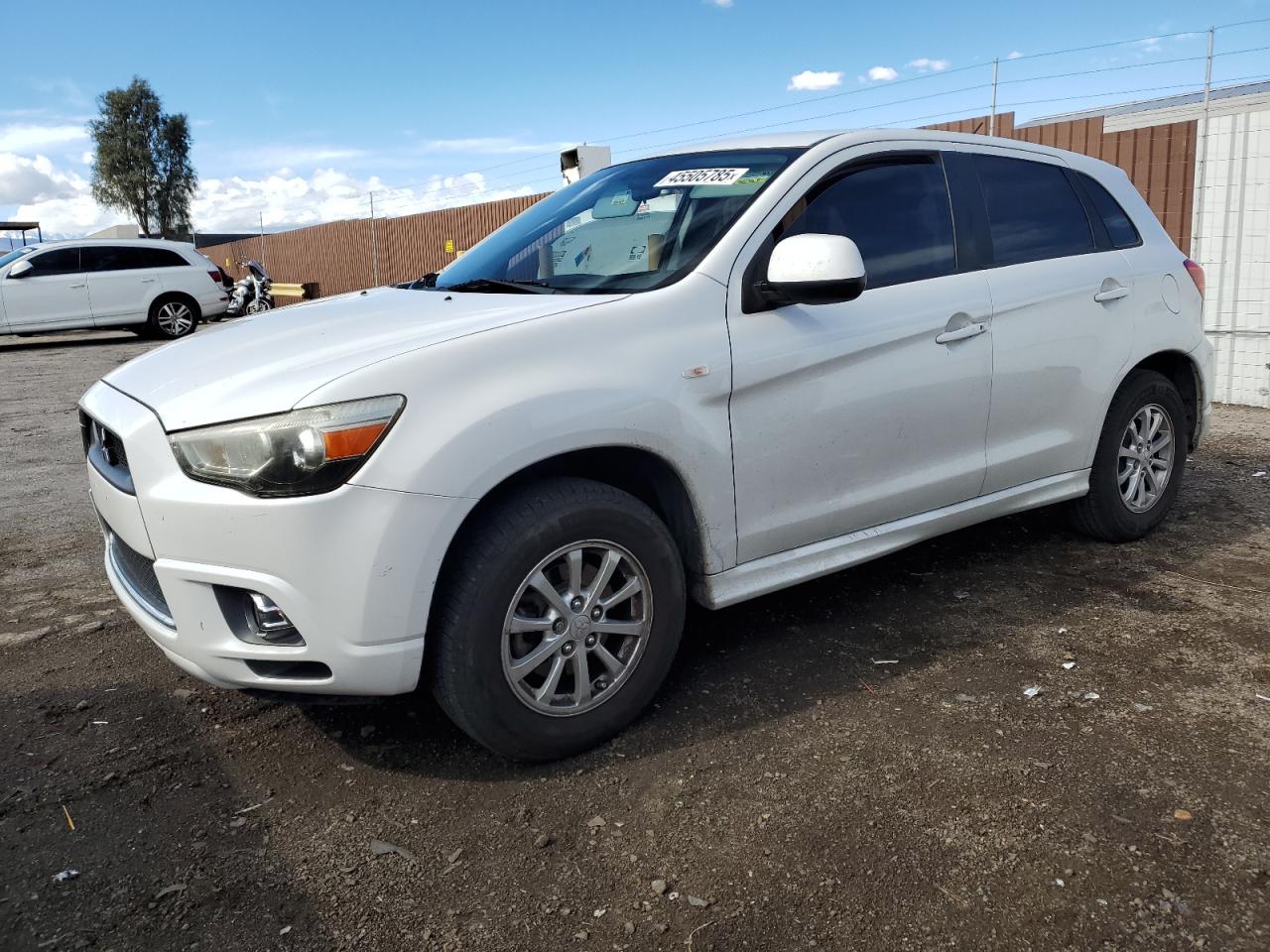 MITSUBISHI OUTLANDER 2012