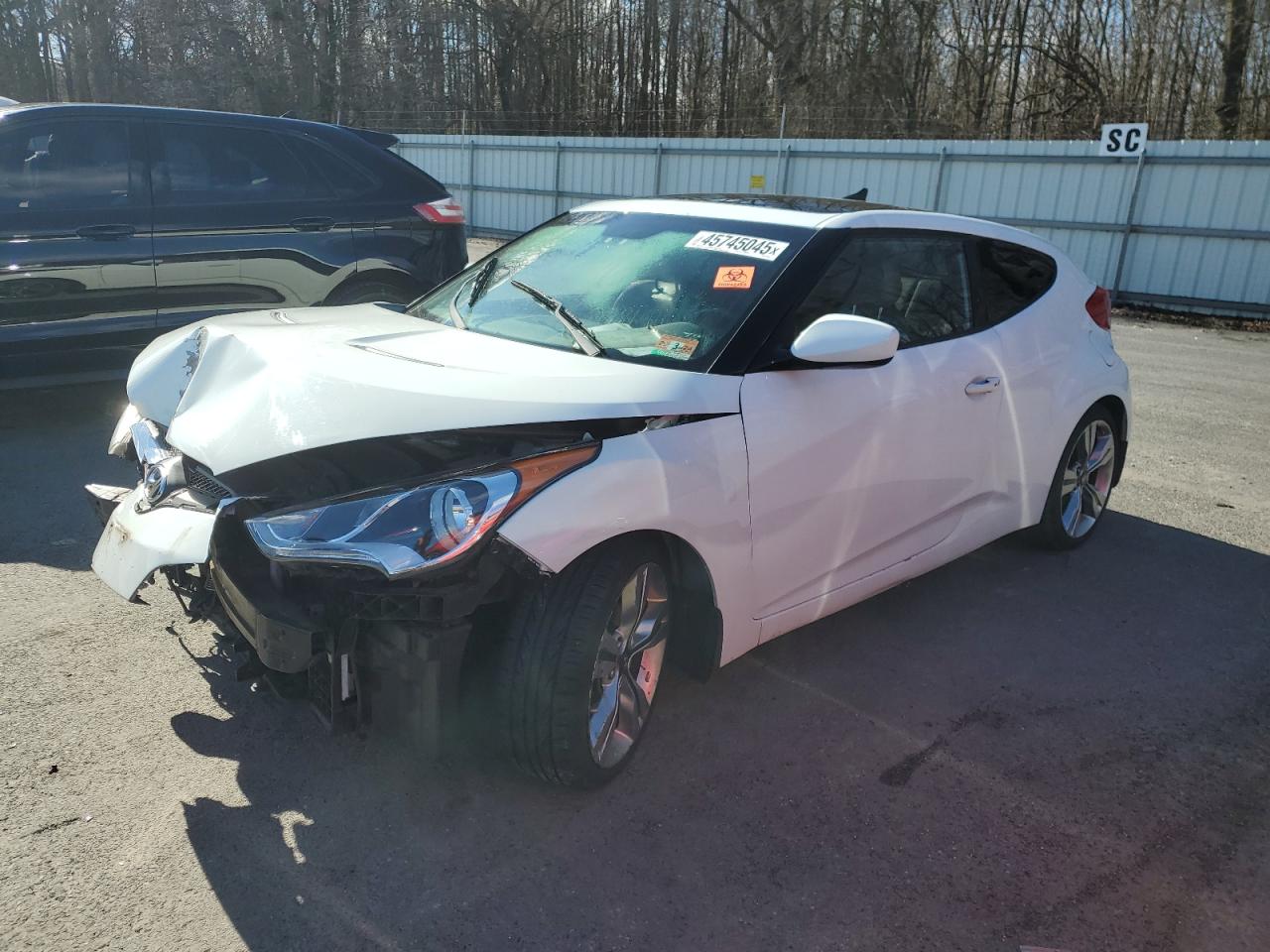 HYUNDAI VELOSTER 2013