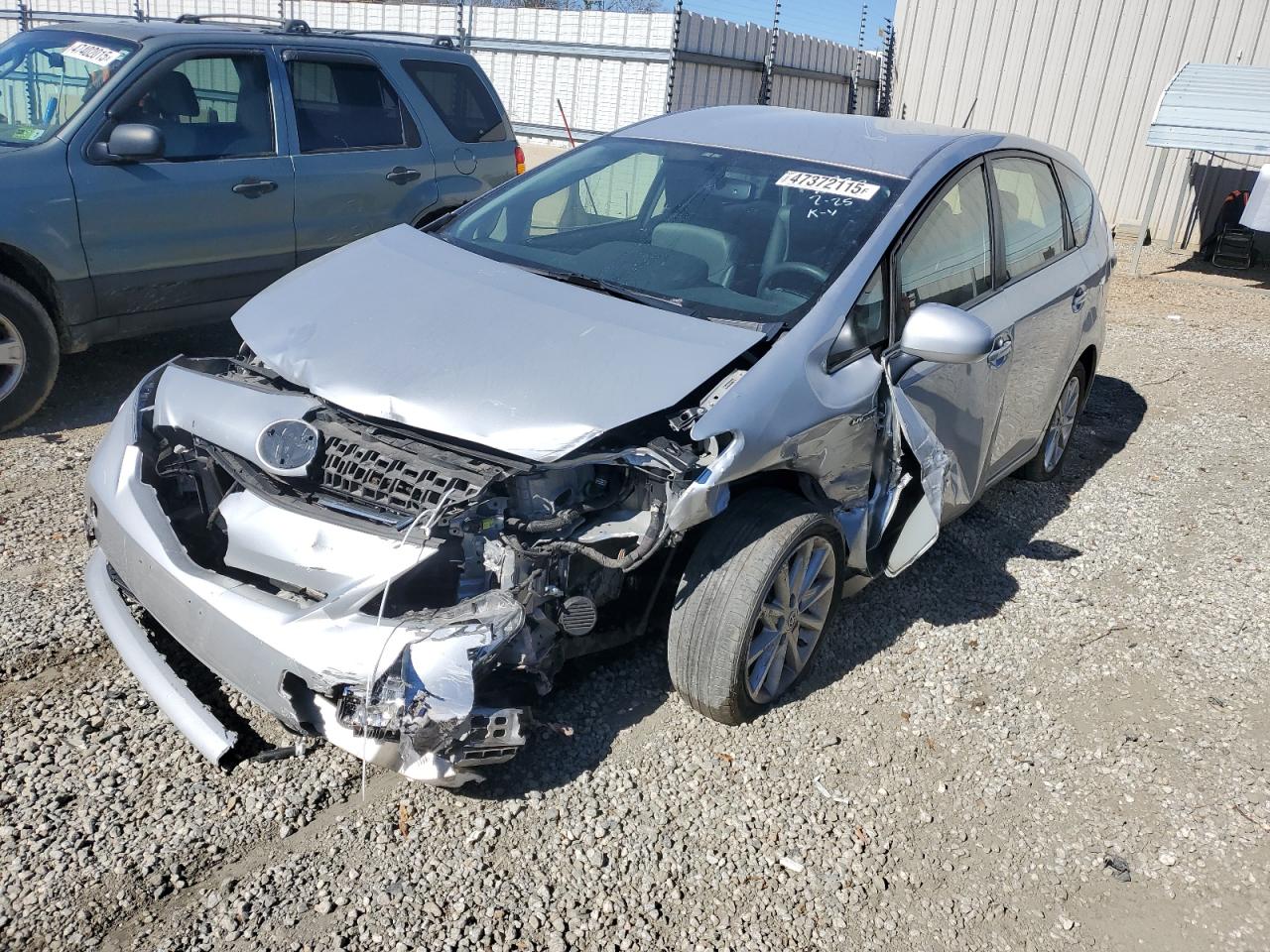 TOYOTA PRIUS V 2012