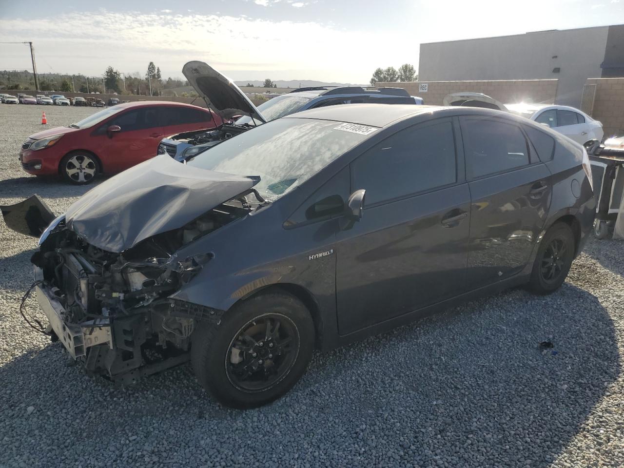 TOYOTA PRIUS 2014