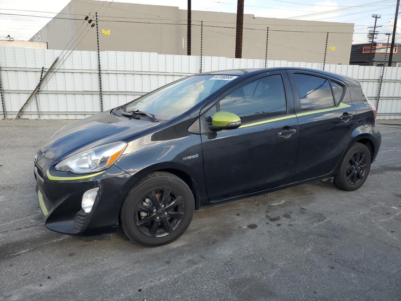 TOYOTA PRIUS C 2016
