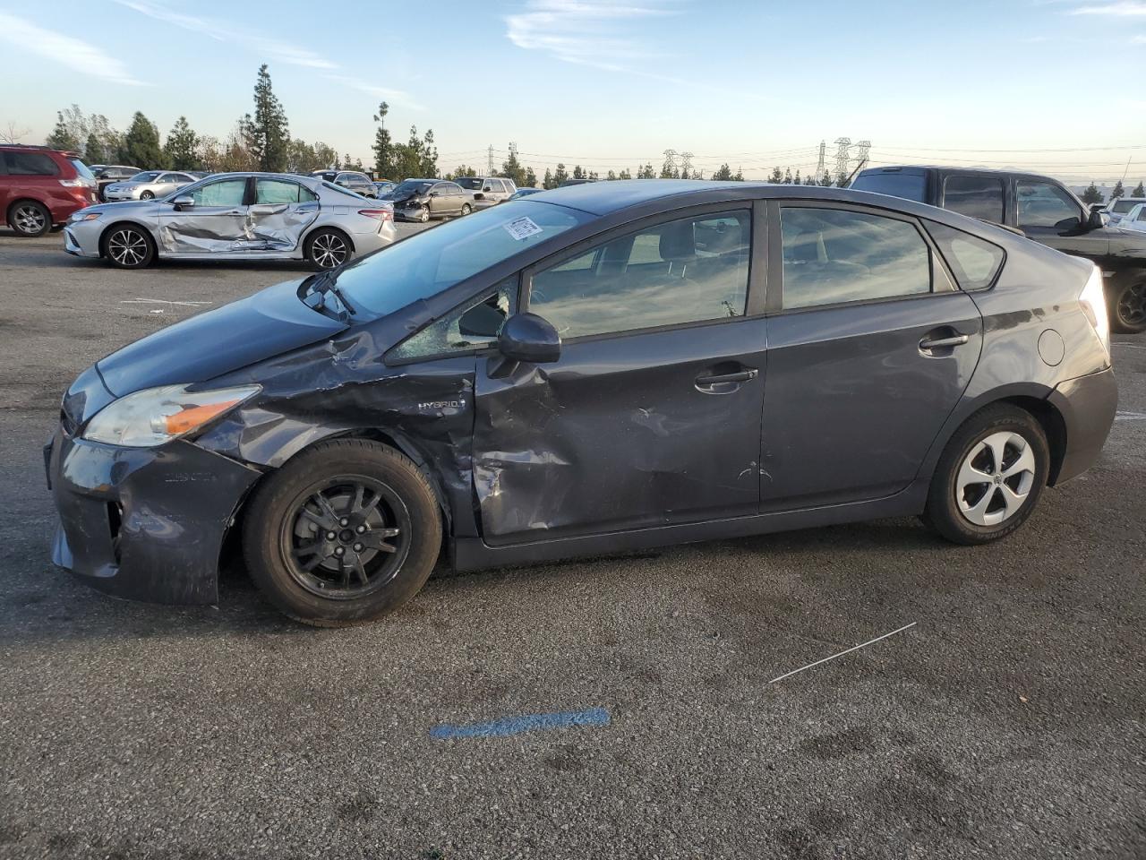 TOYOTA PRIUS 2014