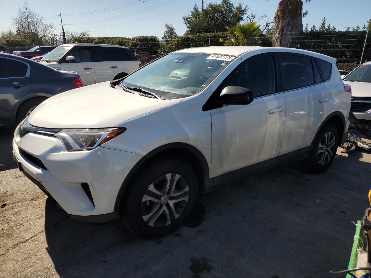 TOYOTA RAV4 LE 2018