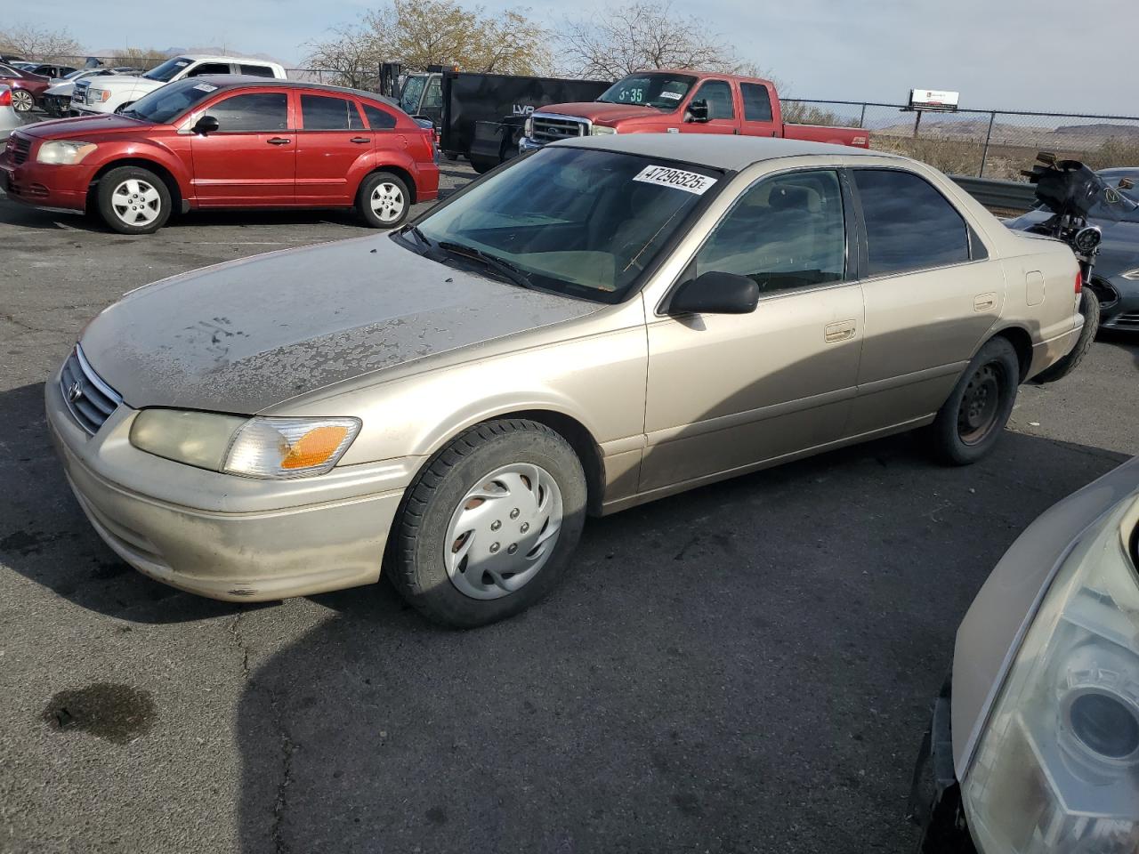 TOYOTA CAMRY CE 2001