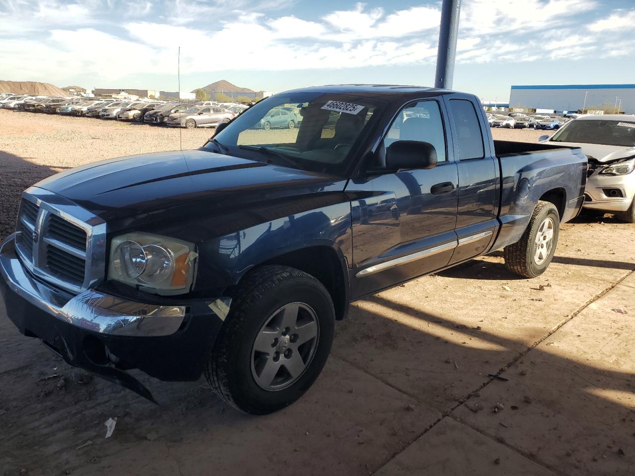 DODGE DAKOTA LAR 2005