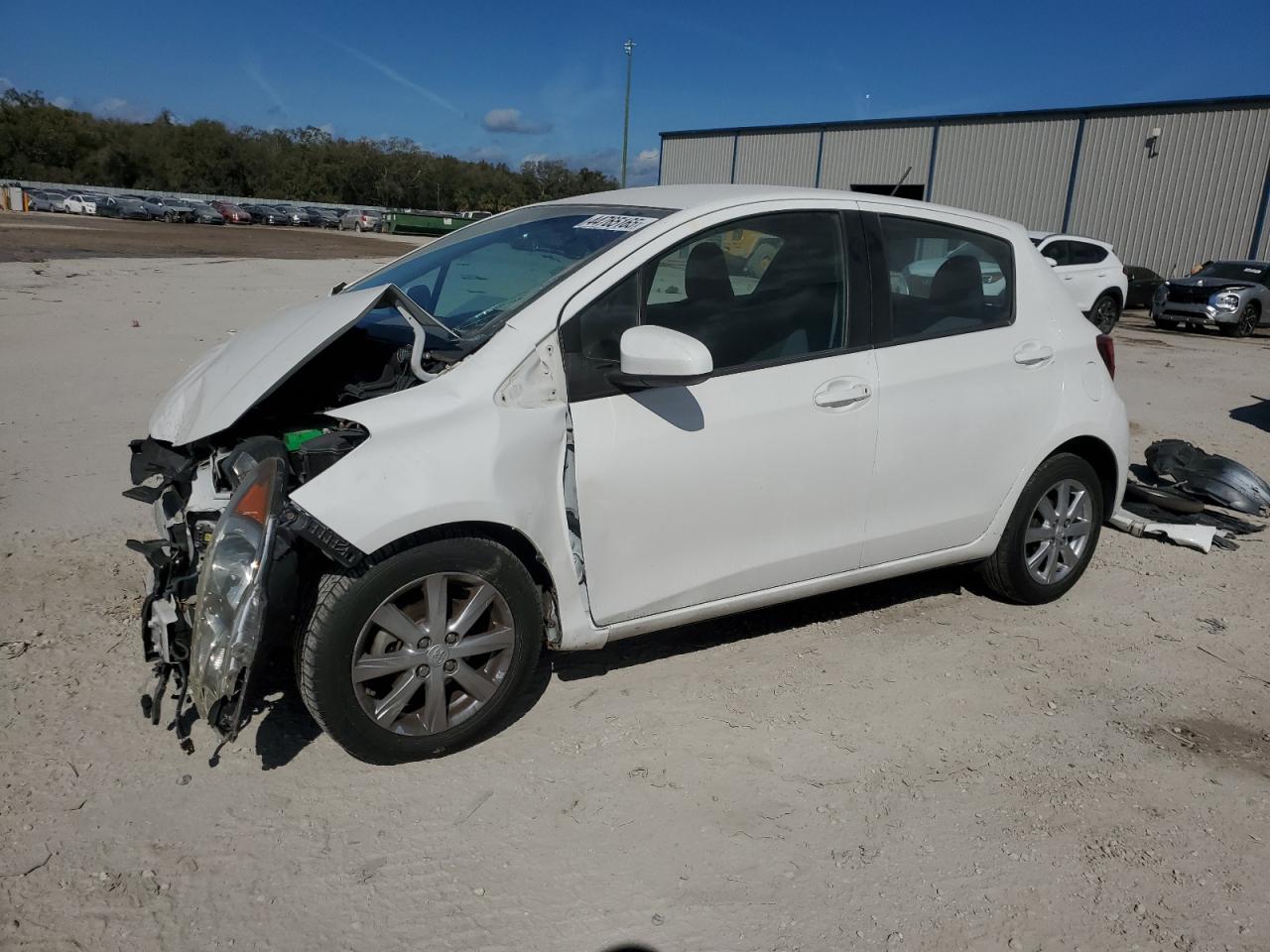 TOYOTA YARIS 2015
