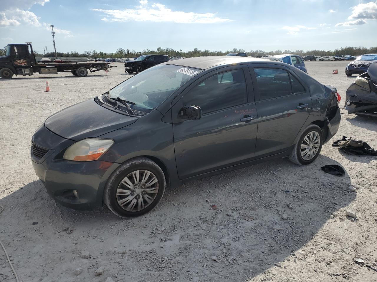 TOYOTA YARIS 2009