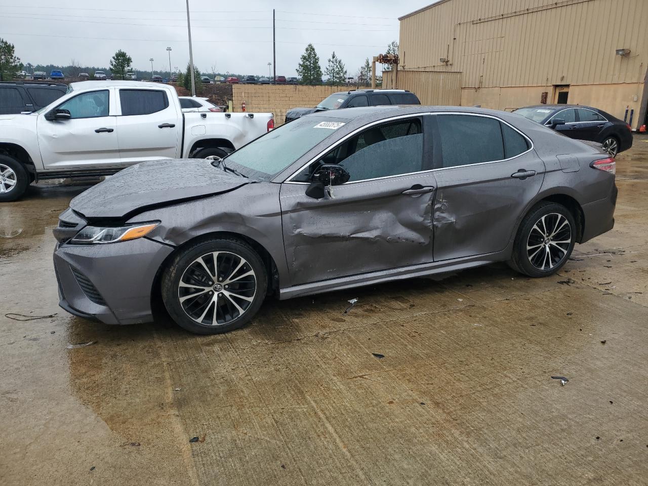 TOYOTA CAMRY L 2019