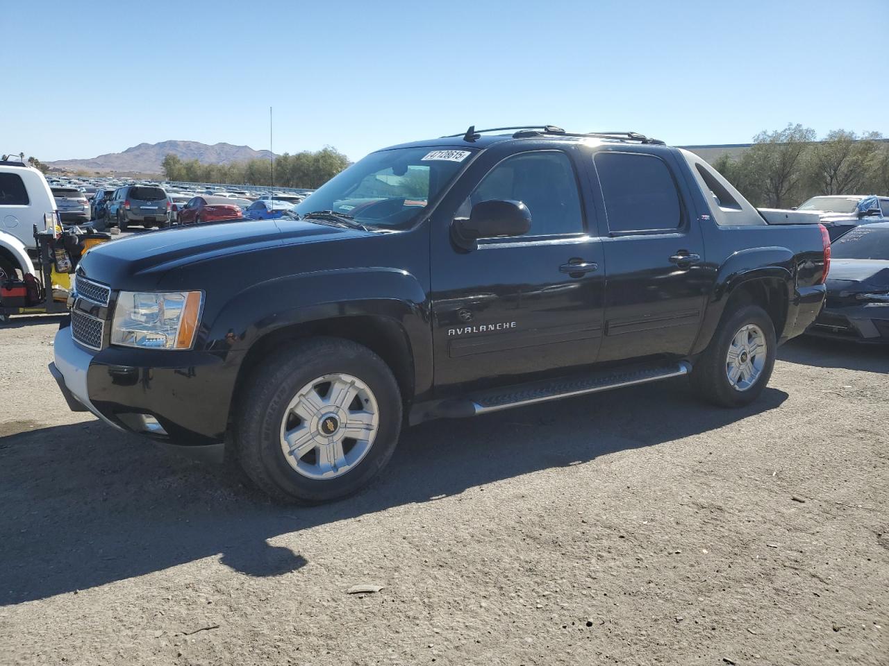 CHEVROLET AVALANCHE 2011