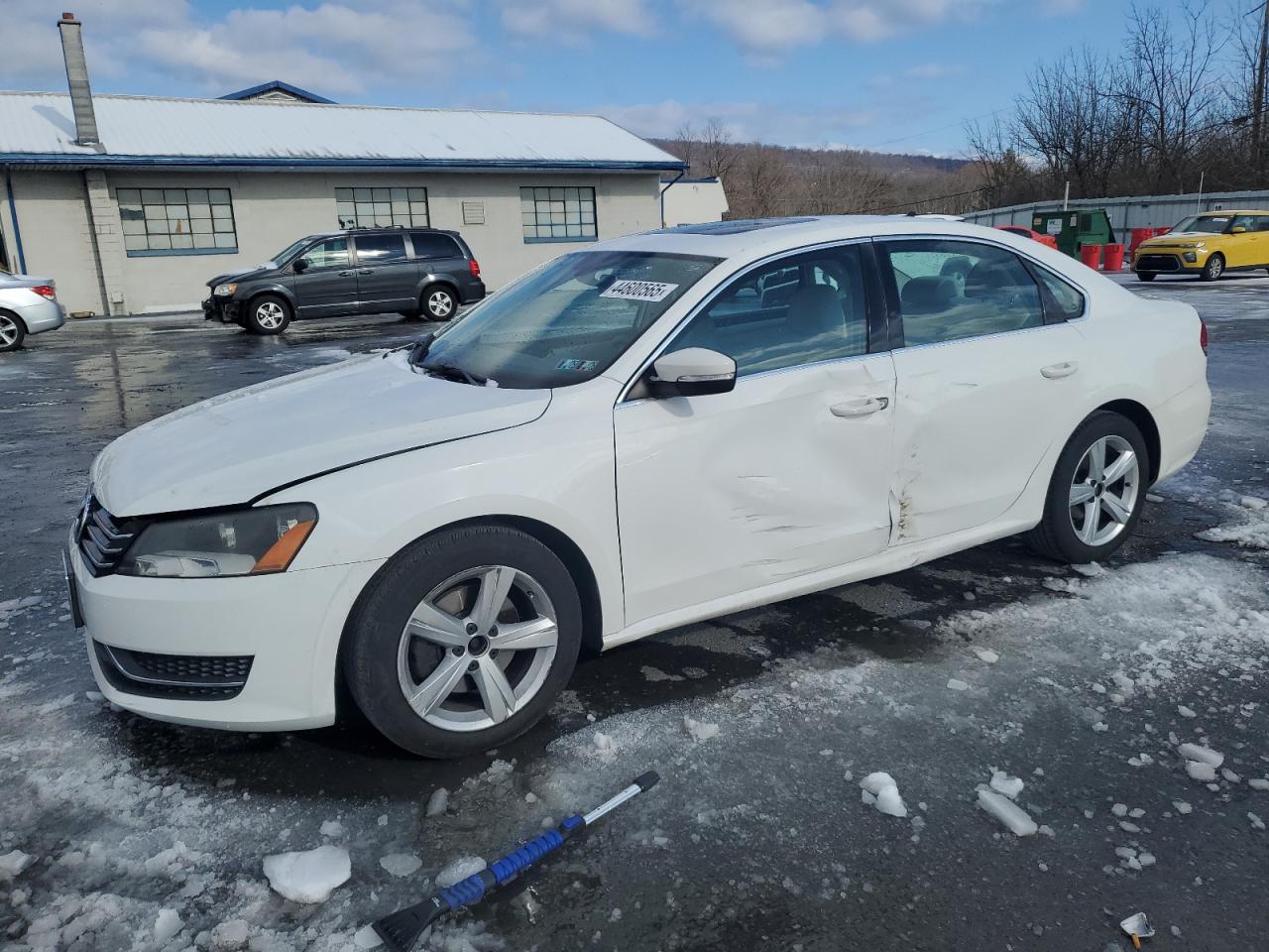 VOLKSWAGEN PASSAT SE 2012