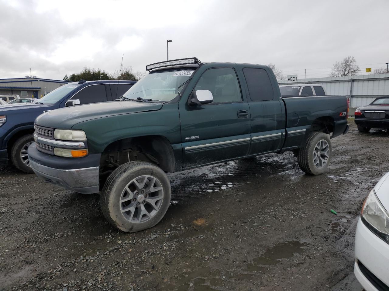 CHEVROLET SILVERADO 2001