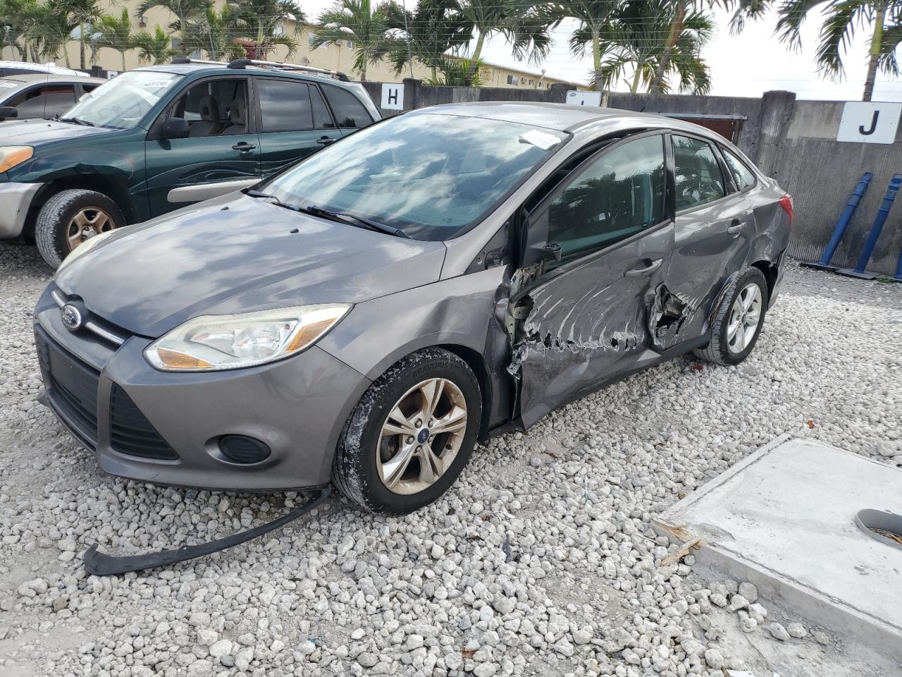 FORD FOCUS SE 2013