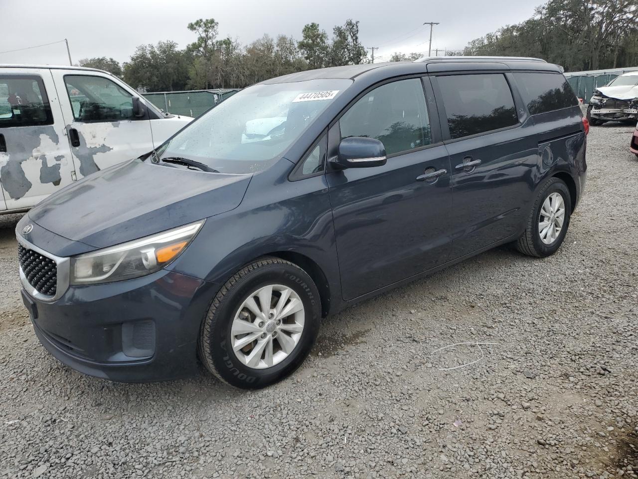 KIA SEDONA LX 2016
