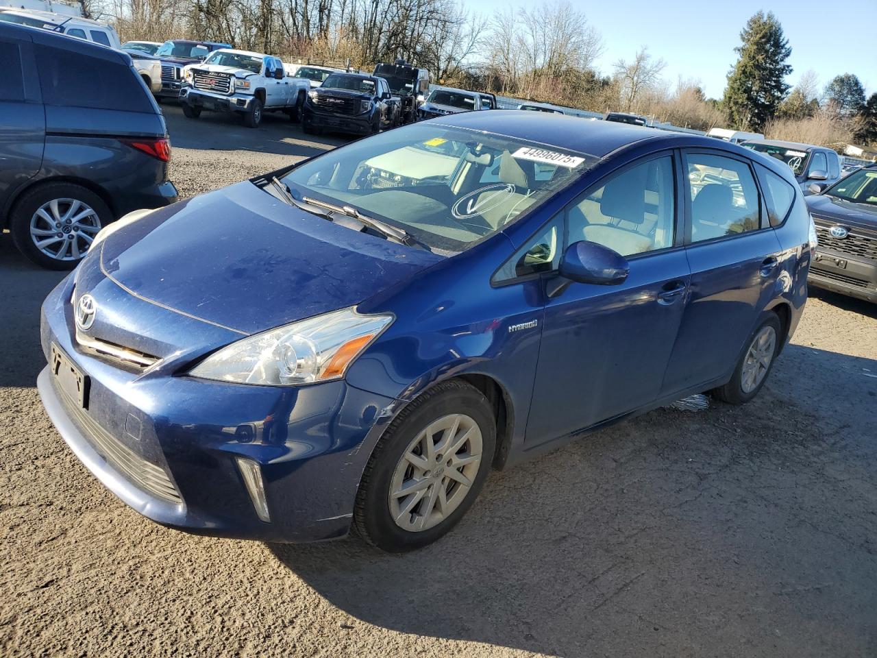 TOYOTA PRIUS V 2013