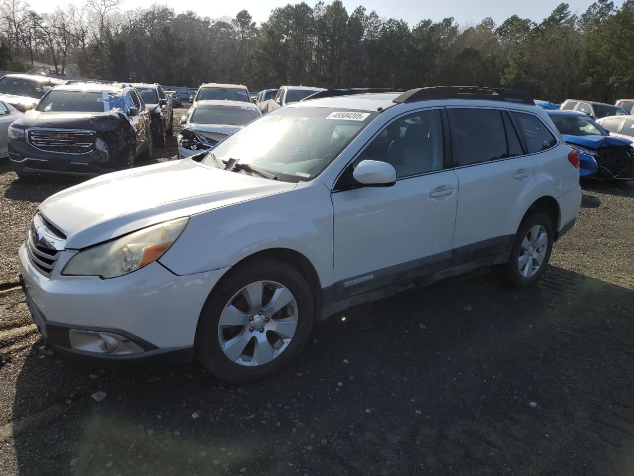 SUBARU OUTBACK 2010