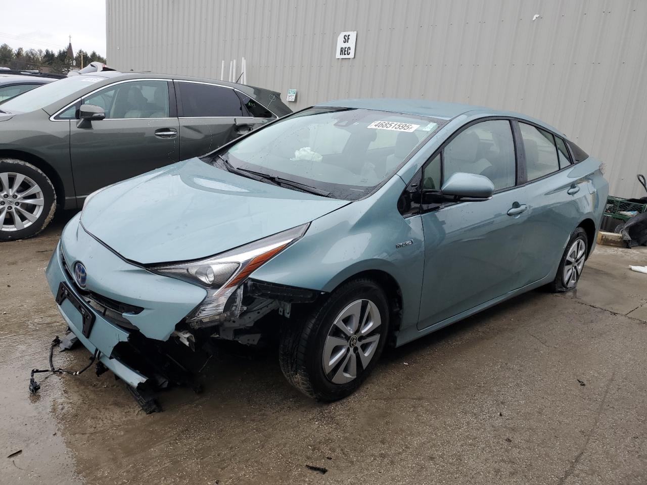 TOYOTA PRIUS 2017