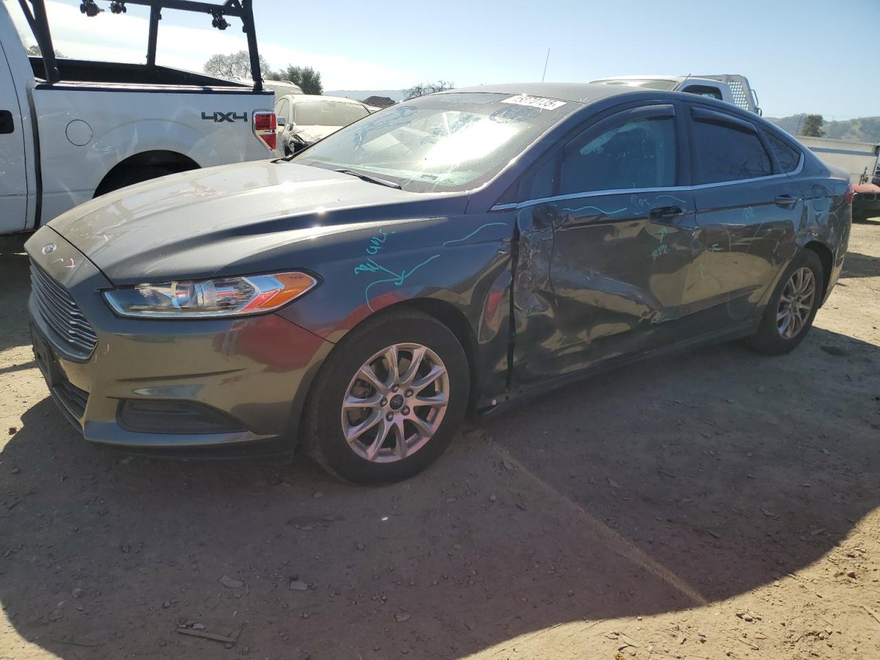 FORD FUSION S 2015