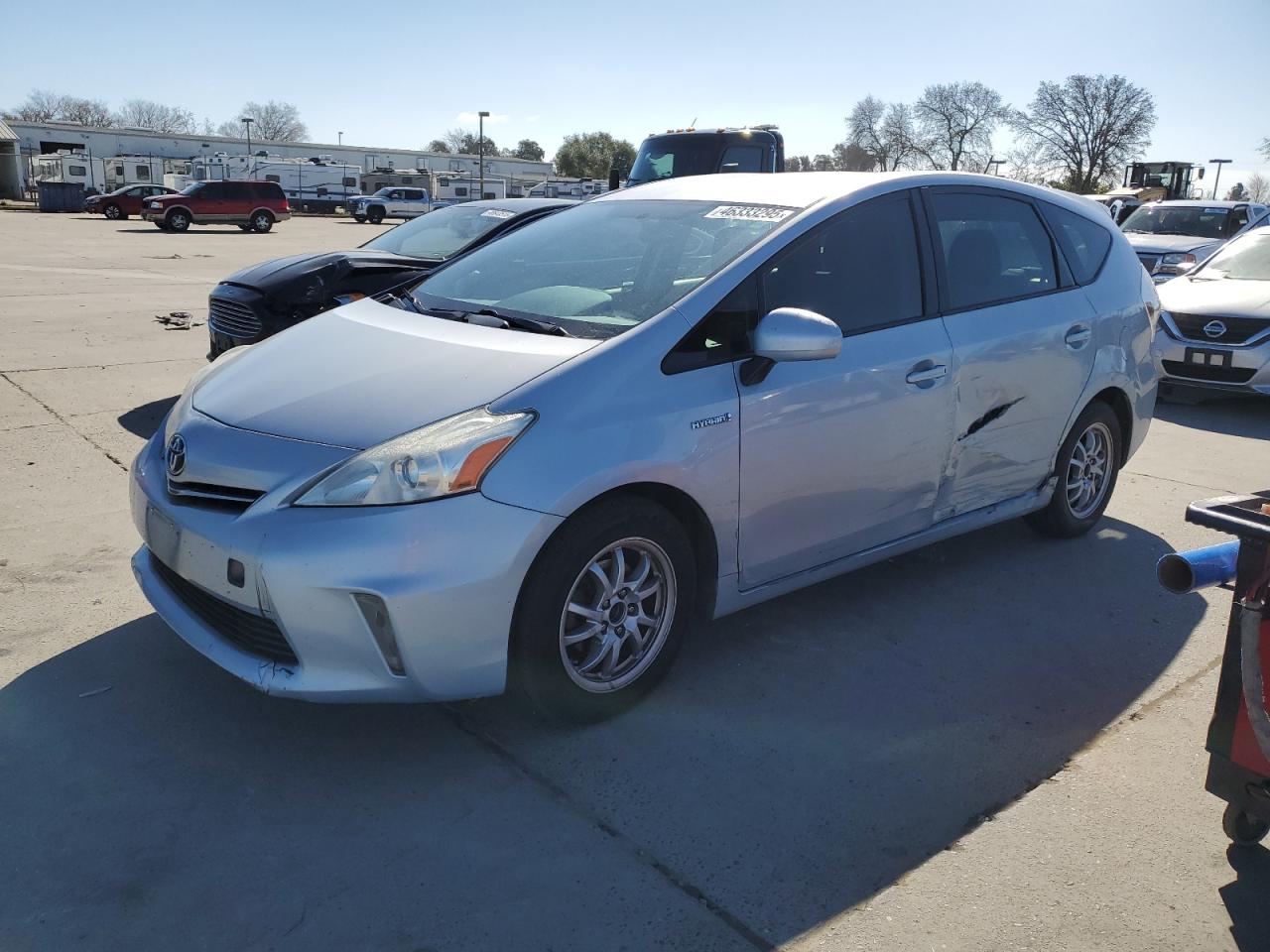 TOYOTA PRIUS V 2012