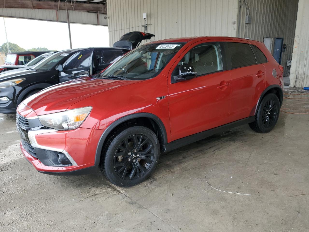 MITSUBISHI OUTLANDER 2017
