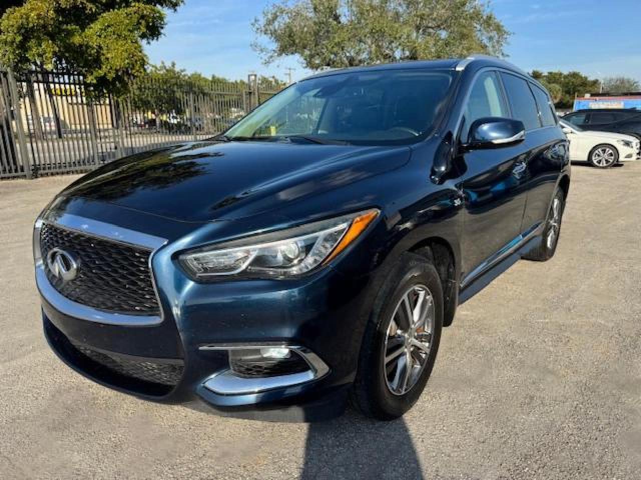 INFINITI QX60 LUXE 2019