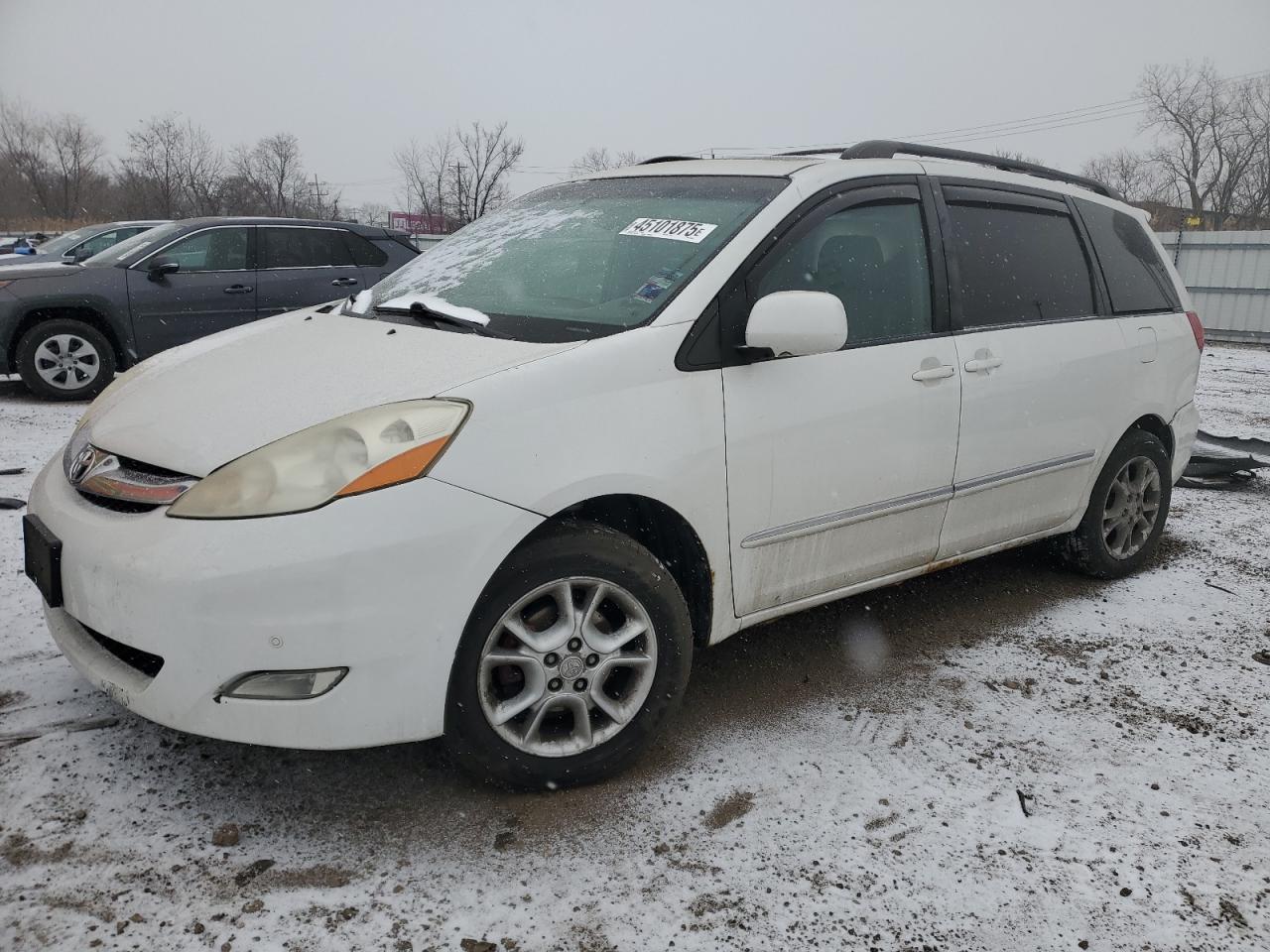 TOYOTA SIENNA XLE 2006