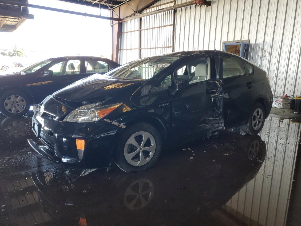 TOYOTA PRIUS 2013