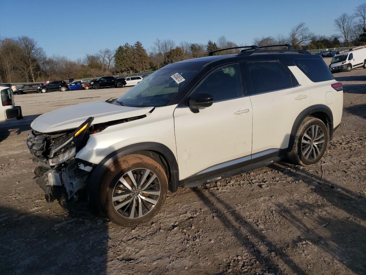 NISSAN PATHFINDER 2023