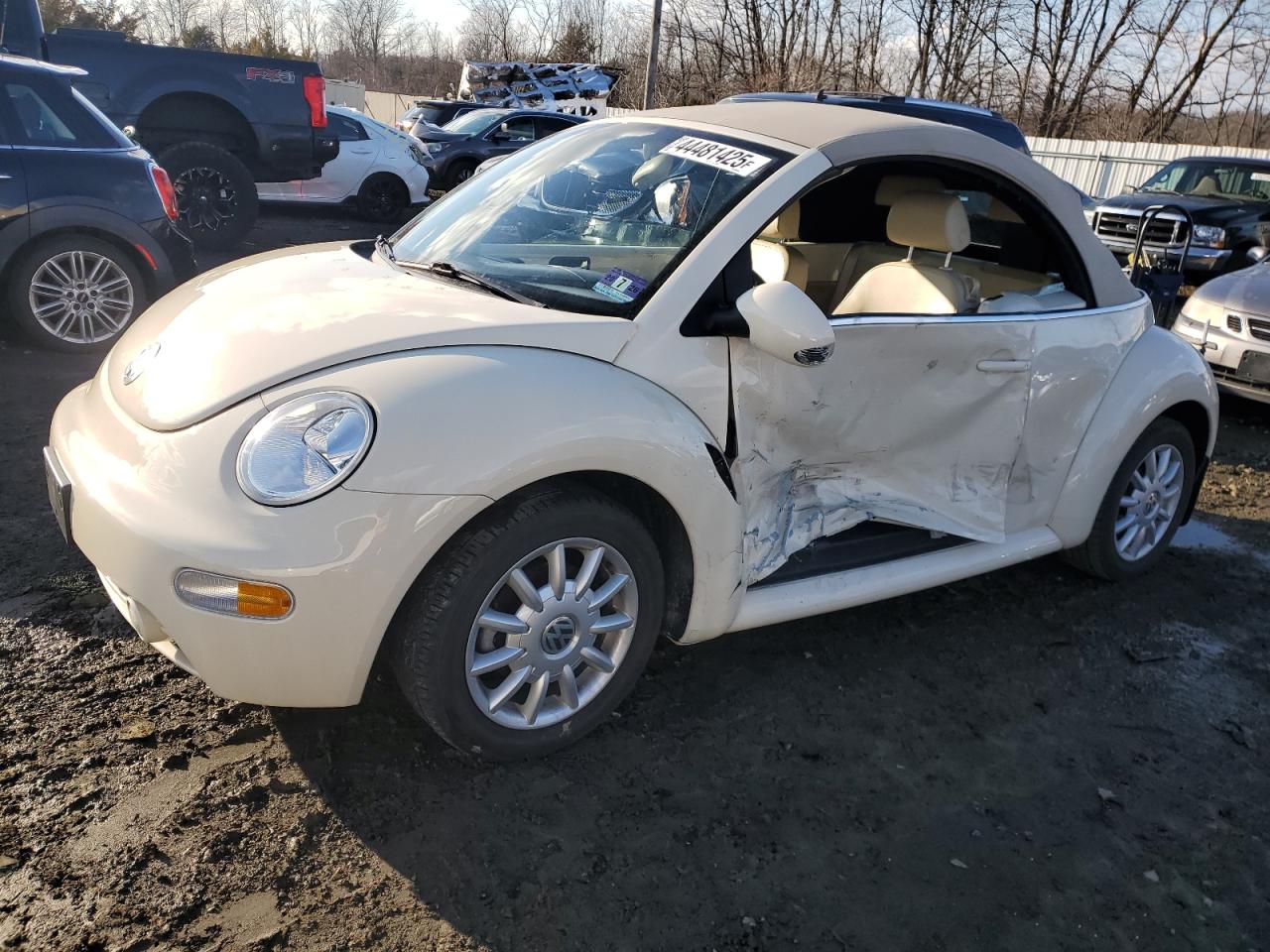 VOLKSWAGEN NEW BEETLE 2005