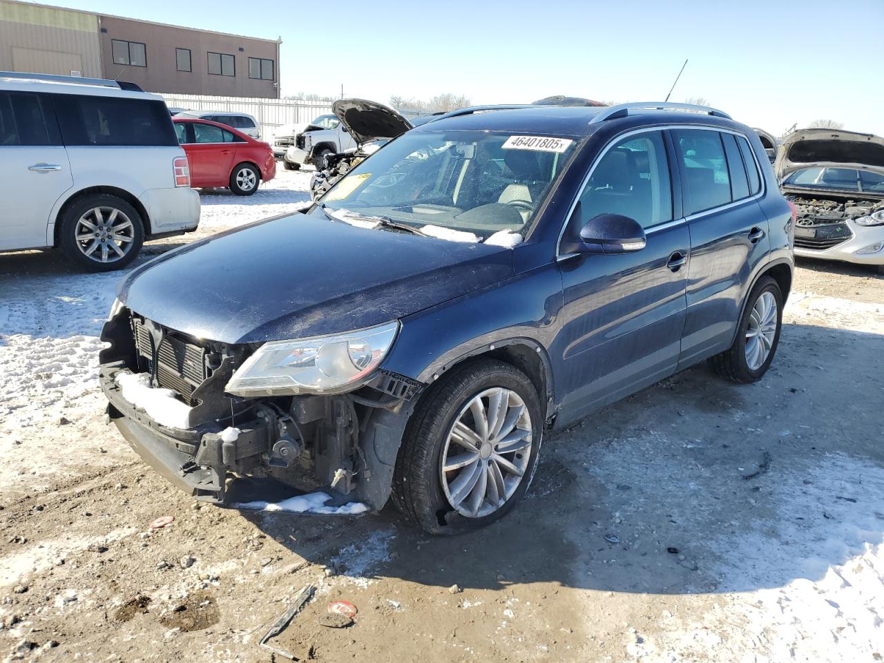 VOLKSWAGEN TIGUAN S 2011