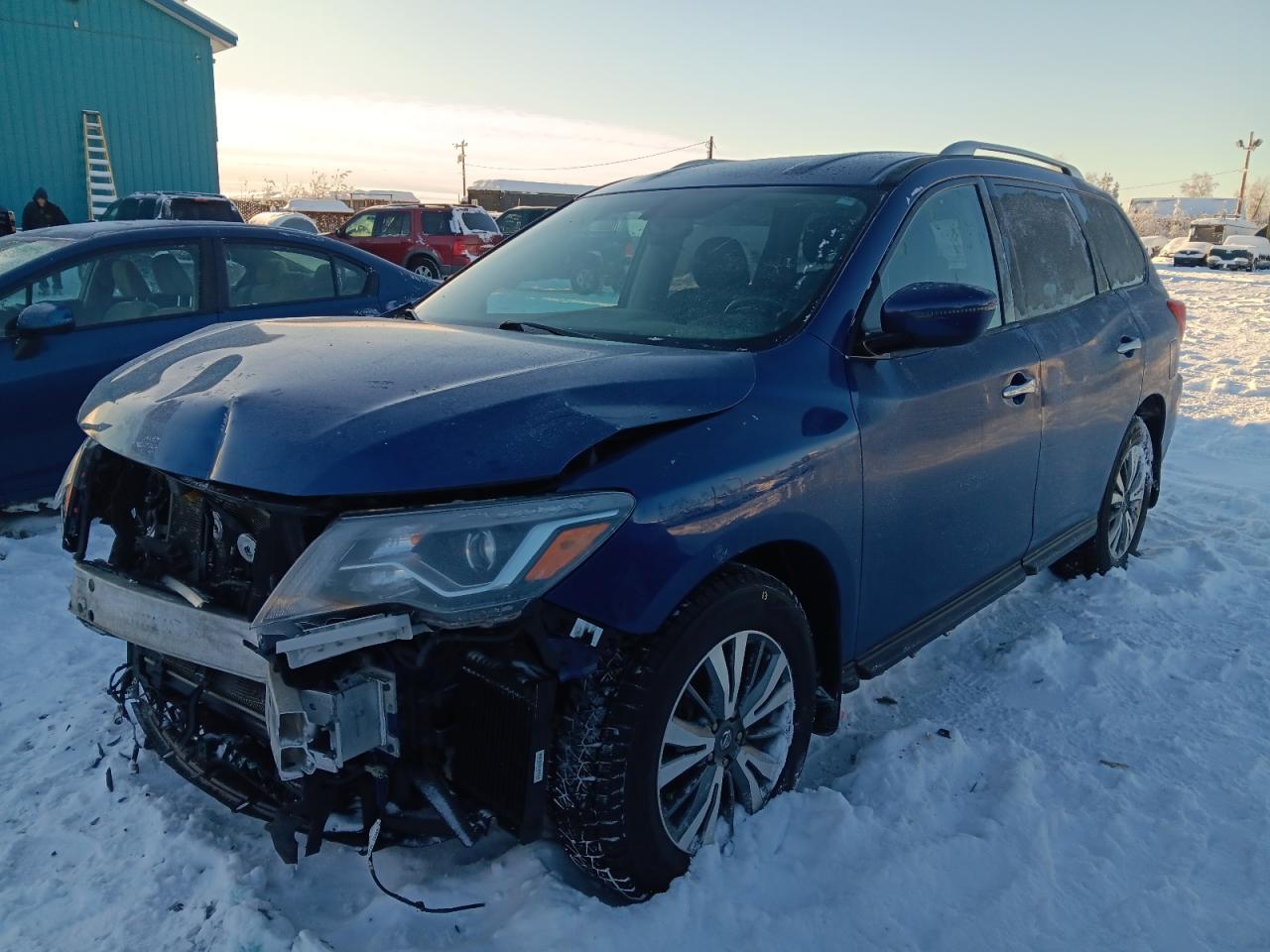 NISSAN PATHFINDER 2019