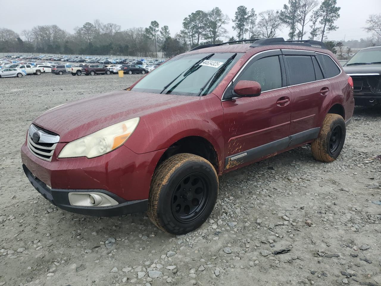 SUBARU OUTBACK 2. 2011