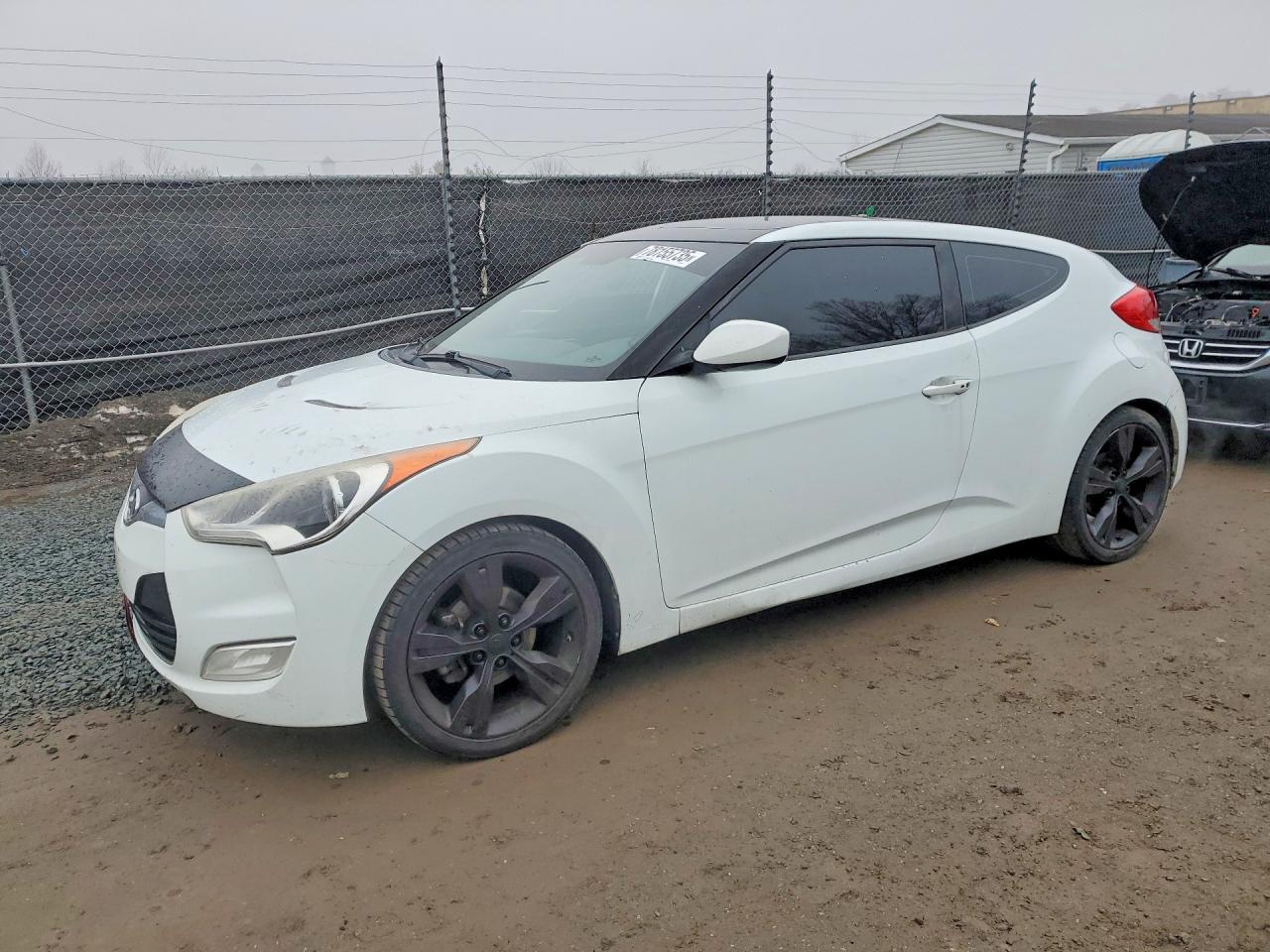 HYUNDAI VELOSTER 2013
