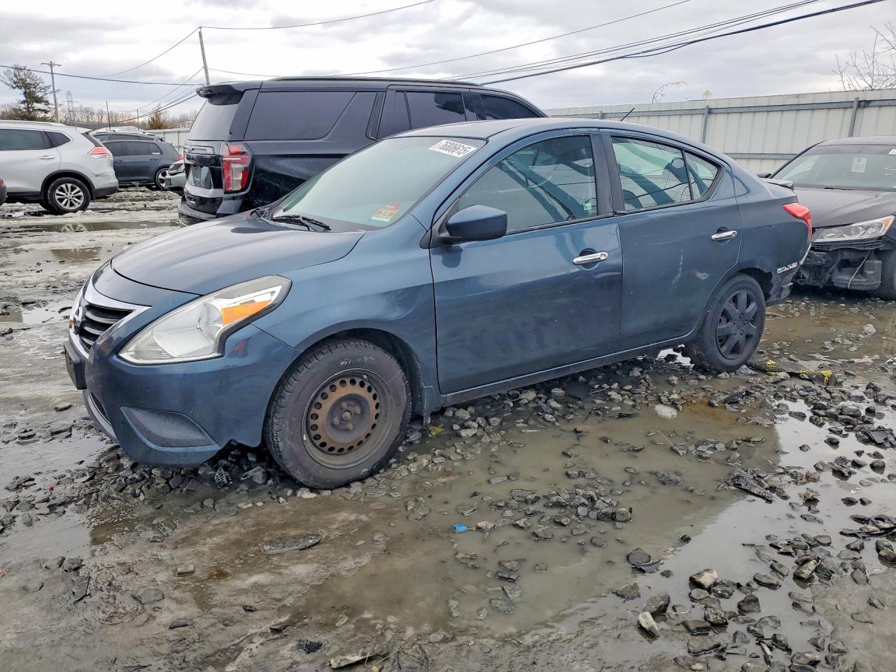 NISSAN VERSA 2015