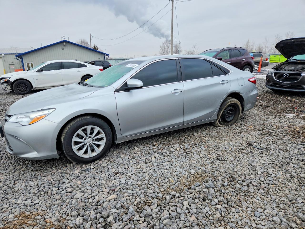 TOYOTA CAMRY 2016