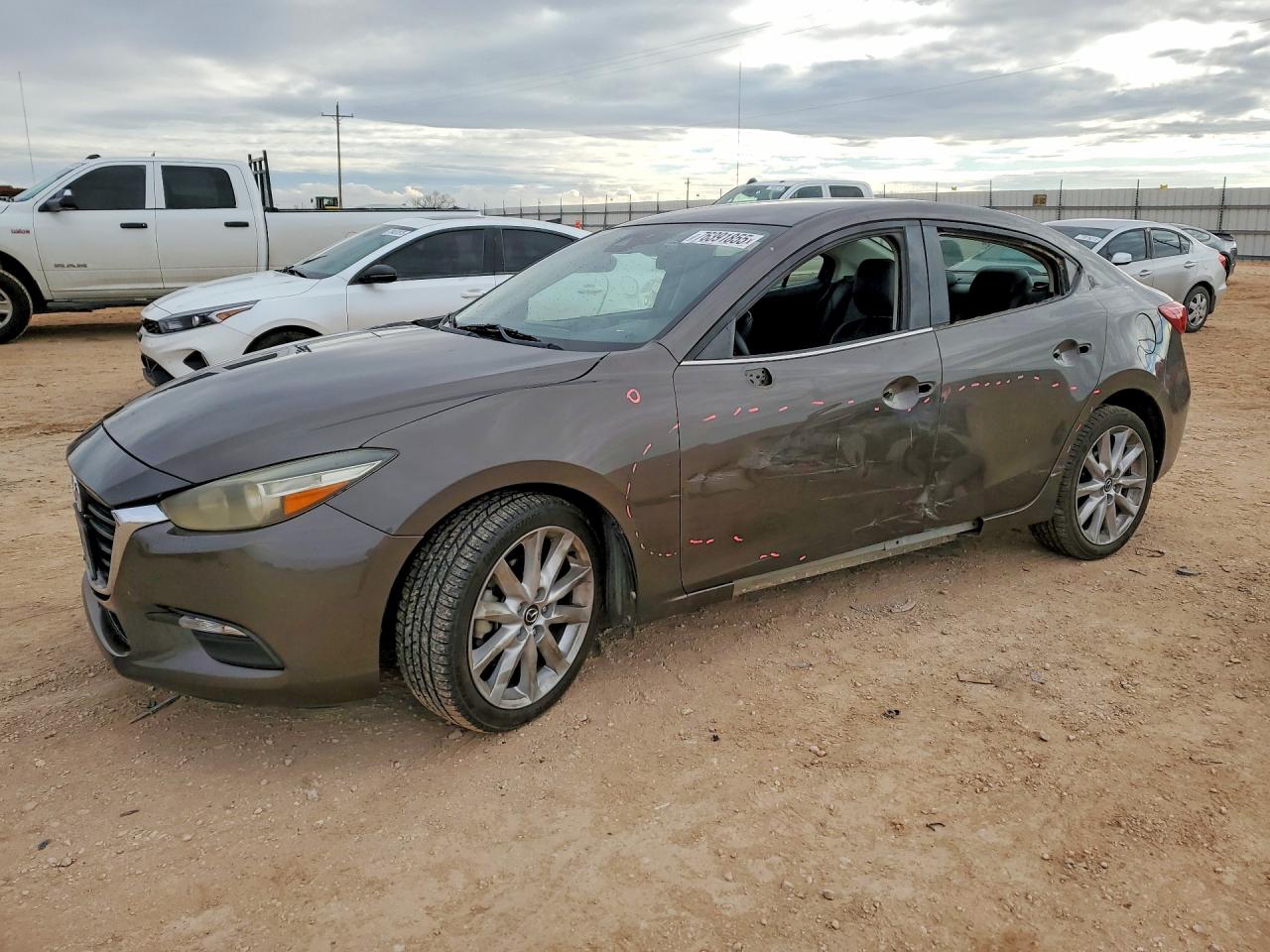 MAZDA 3 2017