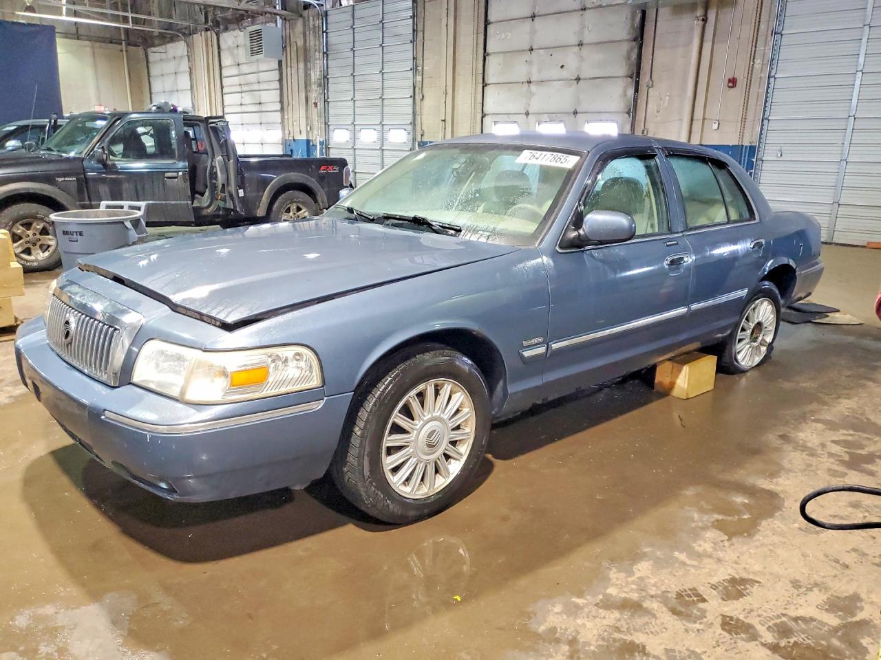 MERCURY GRAND MARQUIS 2009