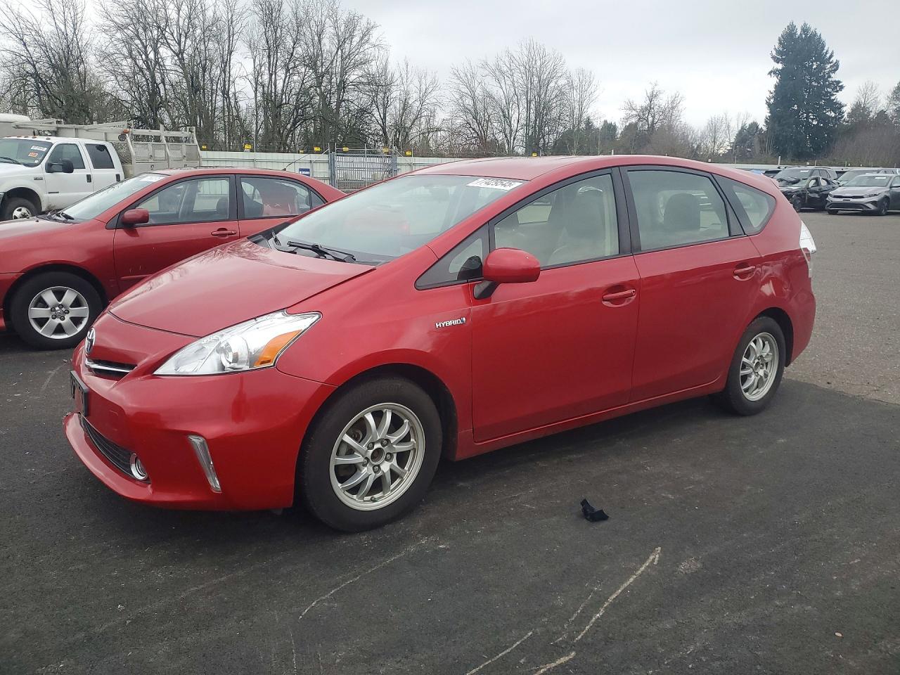 TOYOTA PRIUS V 2012