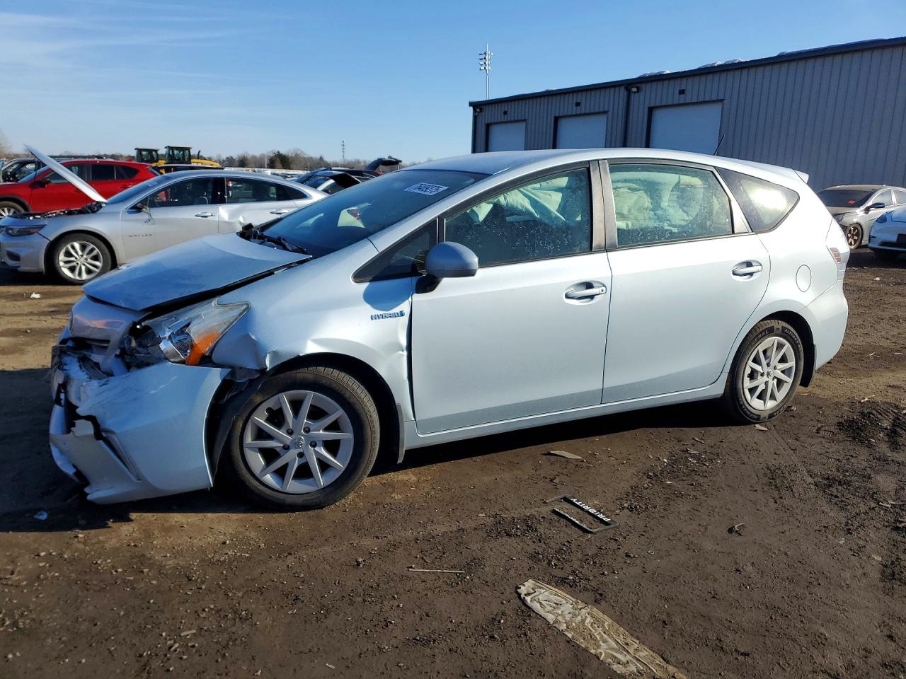 TOYOTA PRIUS V 2013