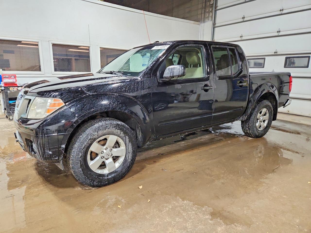 NISSAN FRONTIER 2012