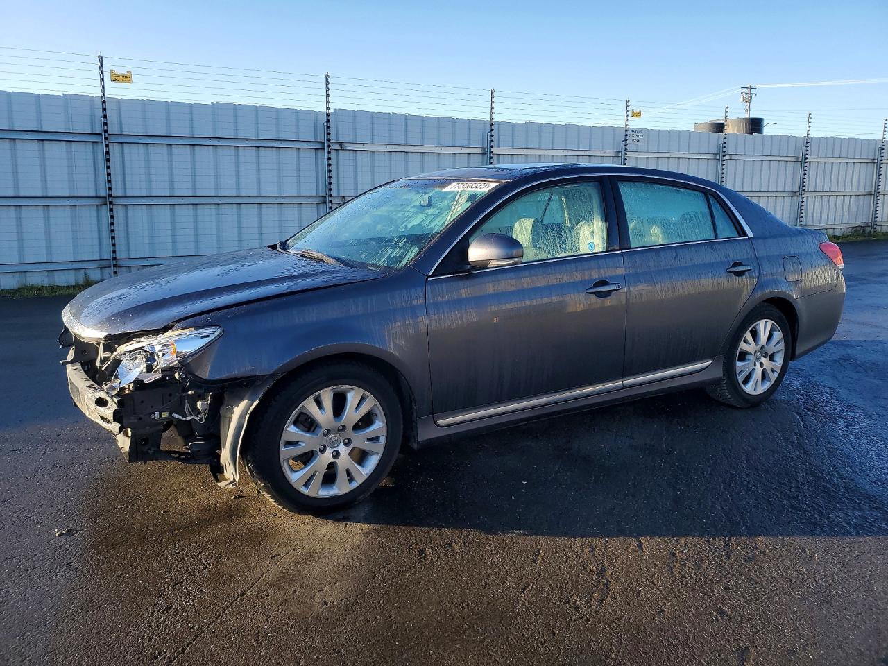 TOYOTA AVALON 2011