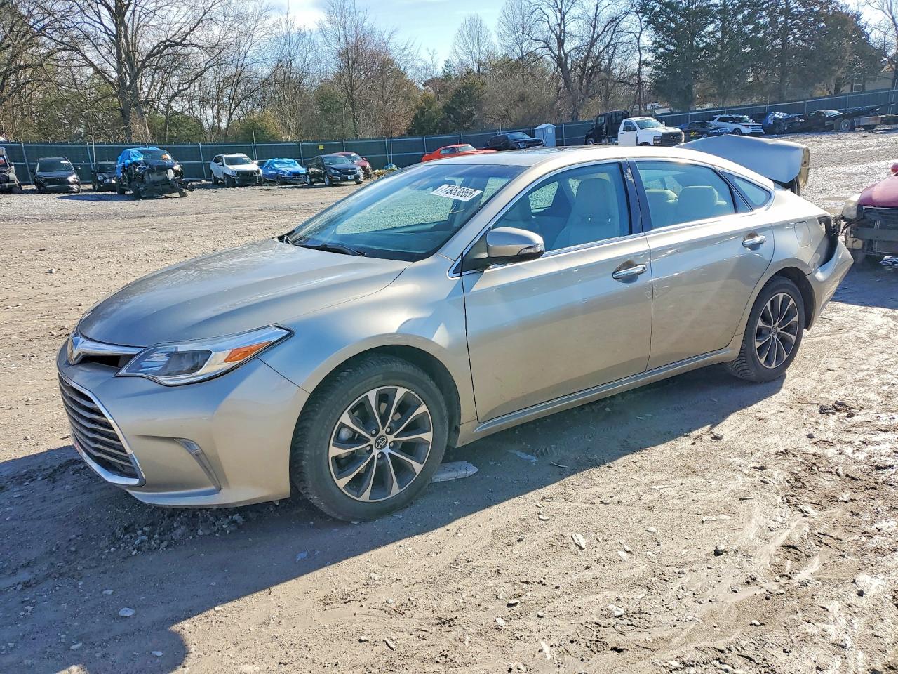 TOYOTA AVALON 2018