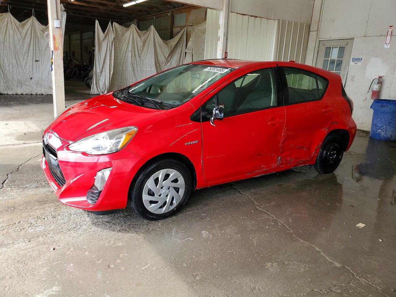 TOYOTA PRIUS C 2016