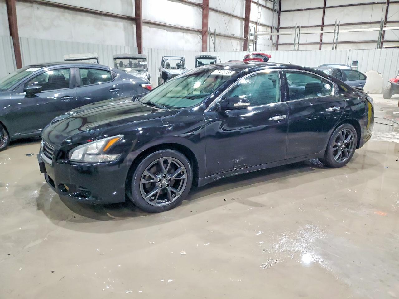 NISSAN MAXIMA 2012