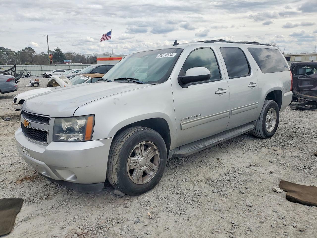 CHEVROLET SUBURBAN 2012